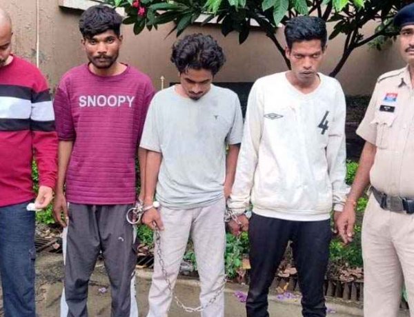 रायपुर में पुरानी रंजिश को लेकर दो पक्ष में गाली-गलौज एवं मारपीट, 2 घायलों का इलाज जारी, दोनों पक्षों की एफआई आर दर्ज, 4 आरोपी गिरफ्तार