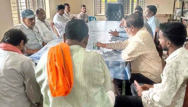 हाईस्कूल के प्राचार्य की दबंगई!, 12वीं के छात्रों ने लगाया मारपीट का आरोप, स्कूल प्रबंधन समिति ने किया कार्रवाई की मांग, कार्यप्रणाली पर उठे सवाल