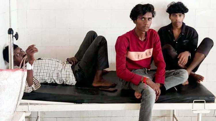 खोपा धाम से दर्शन कर लौट रहे श्रद्धालुओं की बोलेरो ने खड़ी ट्रक को मारी जोरदार टक्कर, एक श्रद्धालु की मौत, कई घायल, घायलों का इलाज जारी