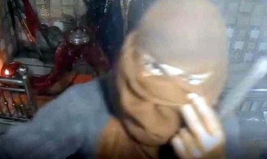 सुंदरकेरा के महामाया मंदिर में चढ़ावा चोरी, दान पेटी और माता का श्रृंगार सामान ले उड़ा चोर, ग्रामीणों में हड़कंप, श्रद्धालुओं में भी नाराजगी,  सुरक्षा को लेकर सवाल
