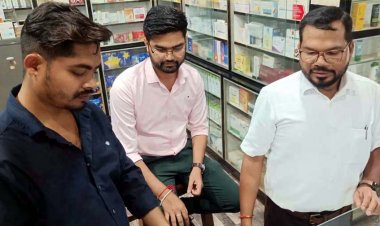 राजस्व विभाग और खाद्य एवं औषधि प्रशासन की छापामारी के बाद फौरन एक्शन, एक्सपायरी दवाइयों का जखीरा मिला, दो मेडिकल स्टोर सील