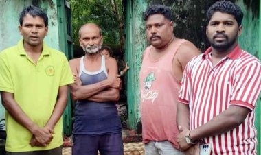 धमतरी गंगरेल जलाशय में नाव पलटने से टापू पर फंसा मछुआरा, सुरक्षित रेस्क्यू, ब्लू एडवेंचर की टीम ने  वाटर एम्बुलेंस से सुरक्षित निकाला बाहर